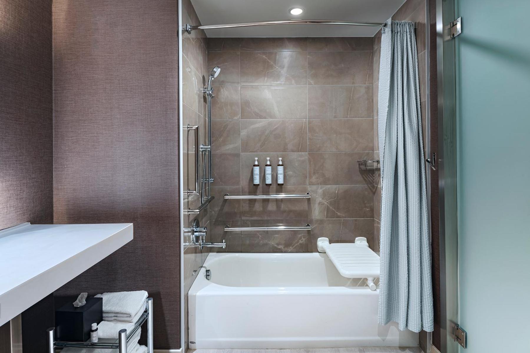 Ac Hotel By Marriott Waco Downtown Экстерьер фото
