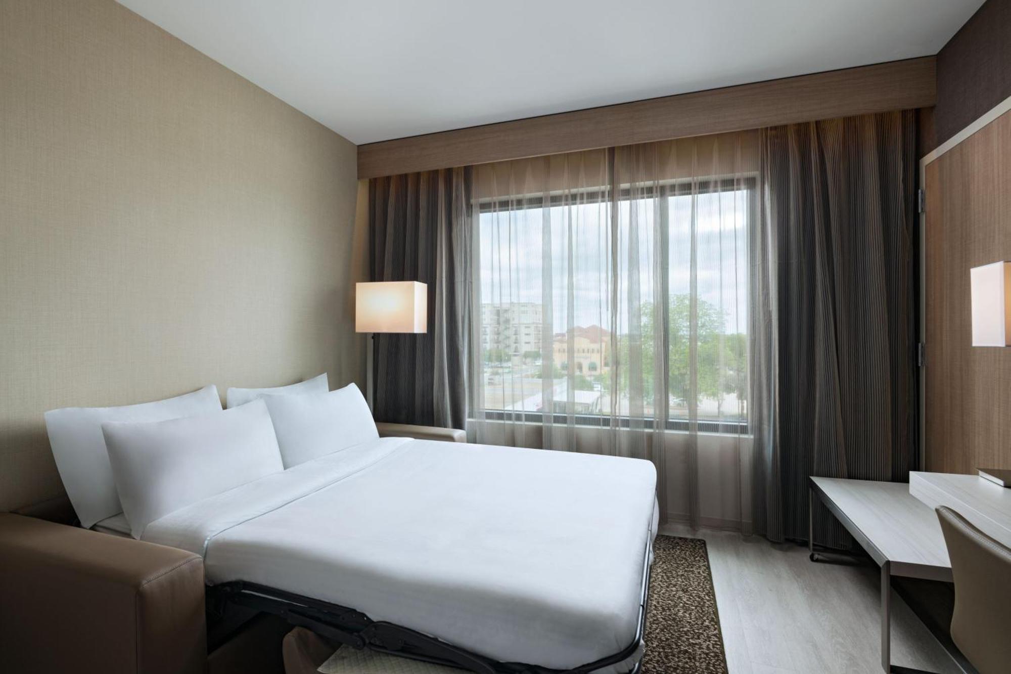 Ac Hotel By Marriott Waco Downtown Экстерьер фото